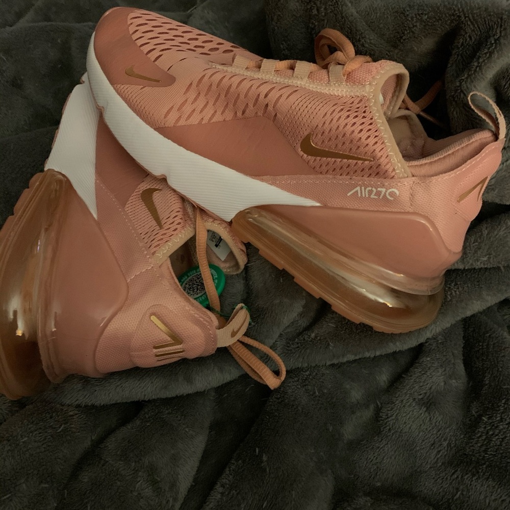 Nike Air Max 270